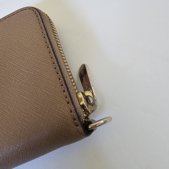 Michael Kors Zip Wallet - Khaki - Picture 4 of 7
